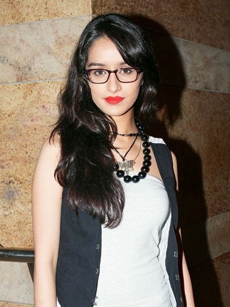 shraddha kapoor looking cute